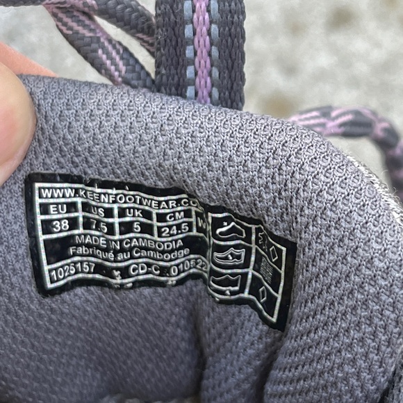 KEEN Koven Women's Waterproof Hiking Shoes Size 7.5 - Picture 4 of 11